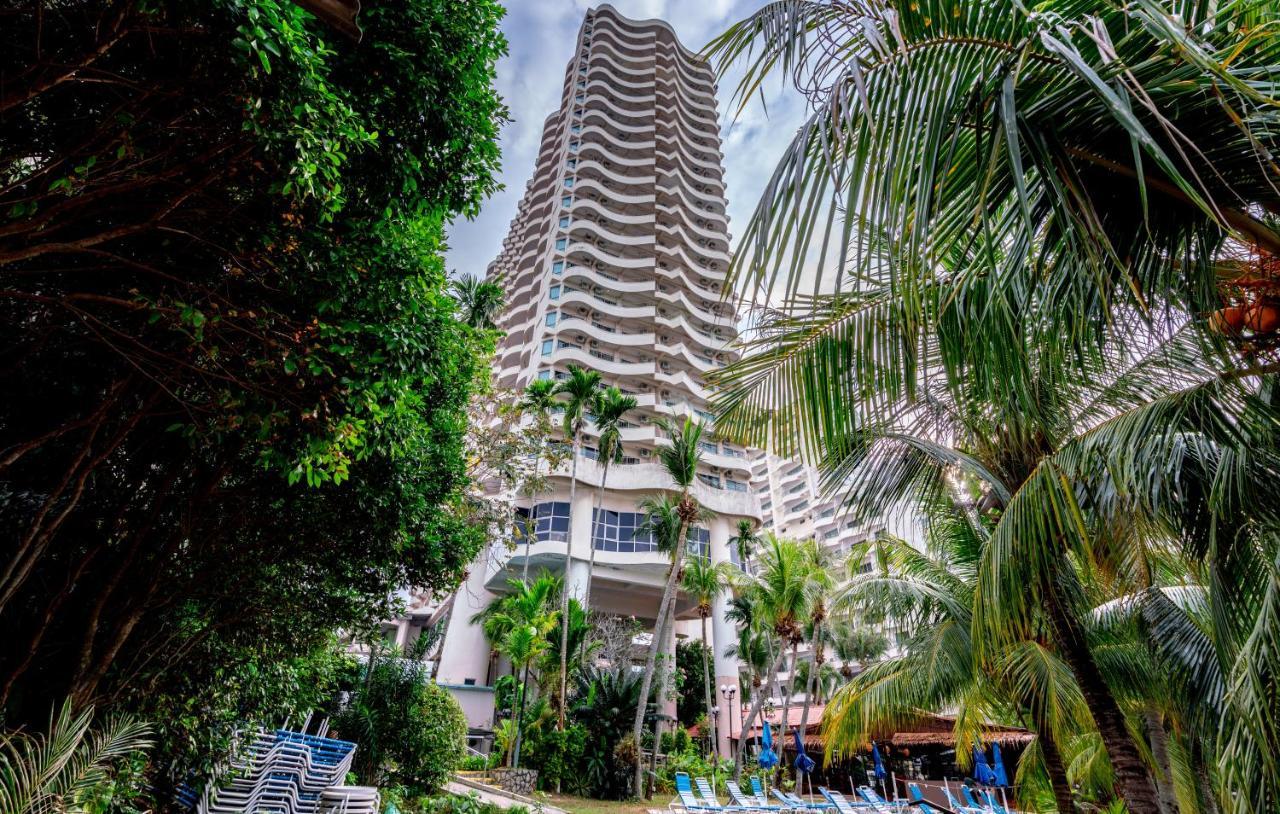 Romantic Couple Suite + Beach-Front Balcony Tanjung Bungah  Exteriör bild