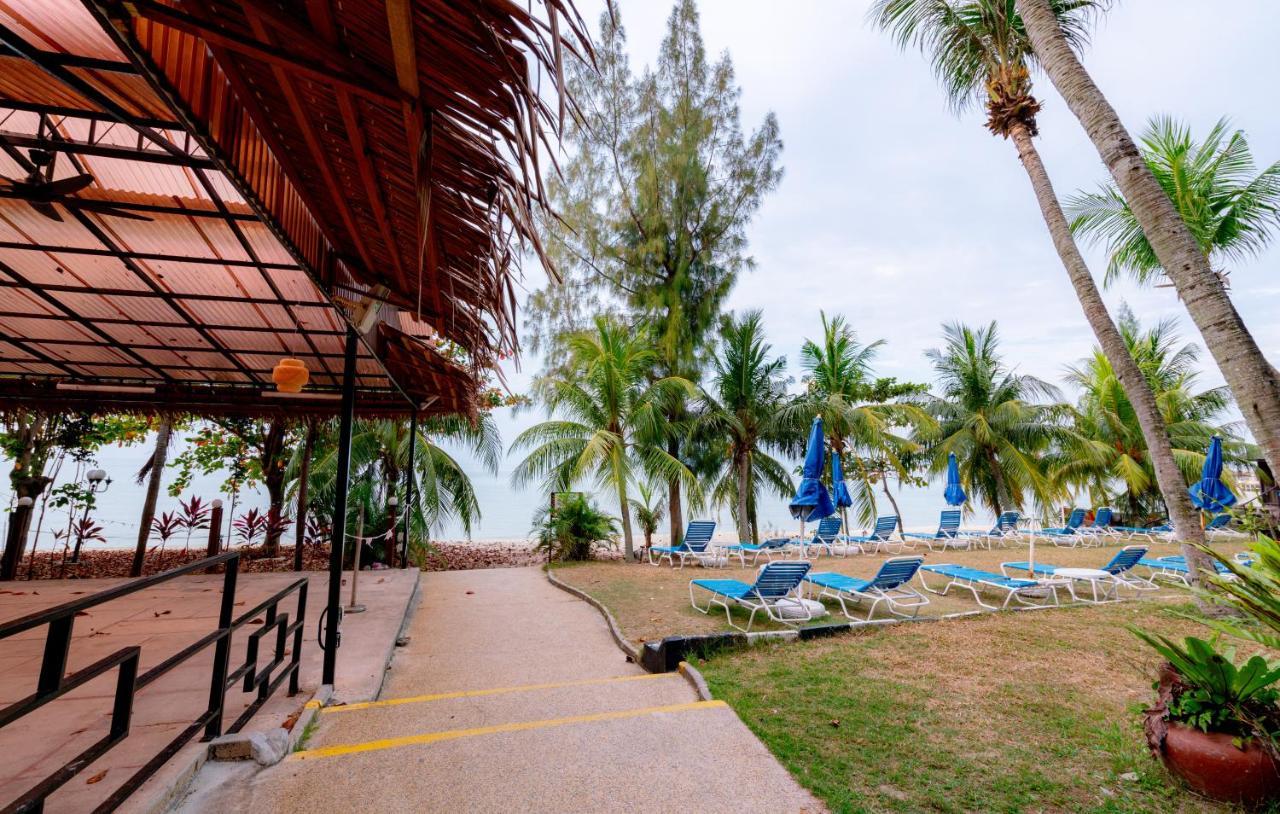 Romantic Couple Suite + Beach-Front Balcony Tanjung Bungah  Exteriör bild